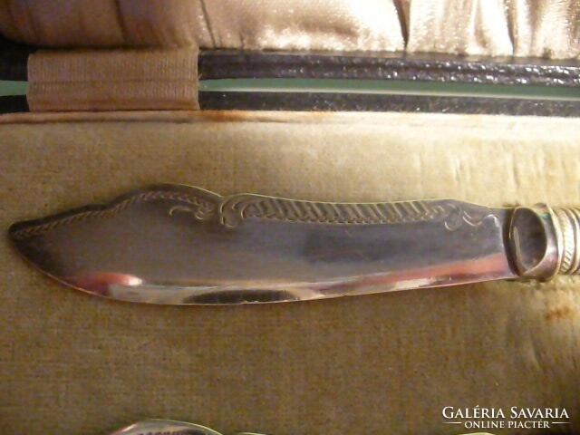 Antique 2 piece knife