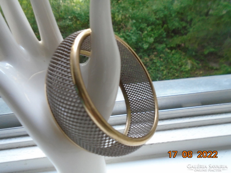 Enameled metal grid bracelet with gold-plated rim