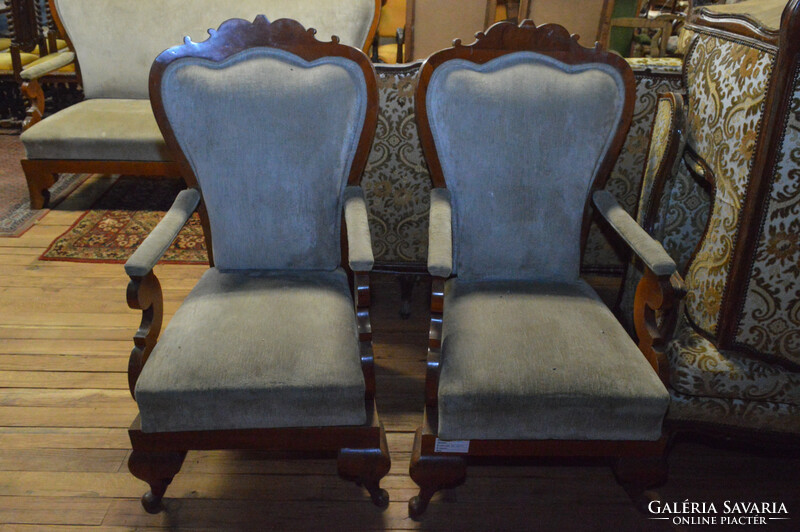 Antique Bieder living room set