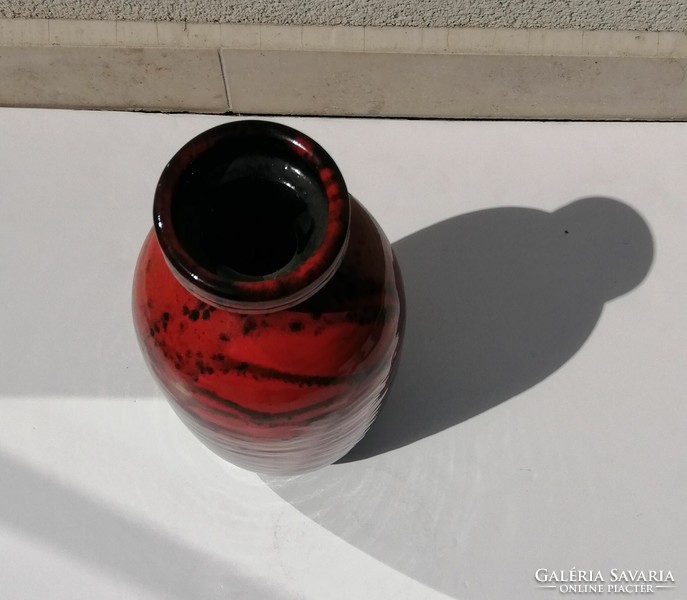 Pesthidegkúti (?) borjúvér színű kerámia váza (Ma: 27 cm)