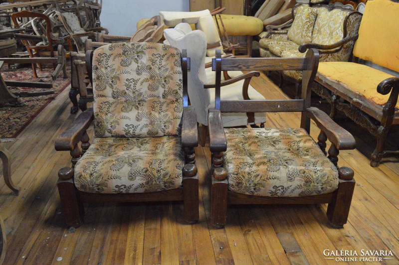 2 rustic armchairs