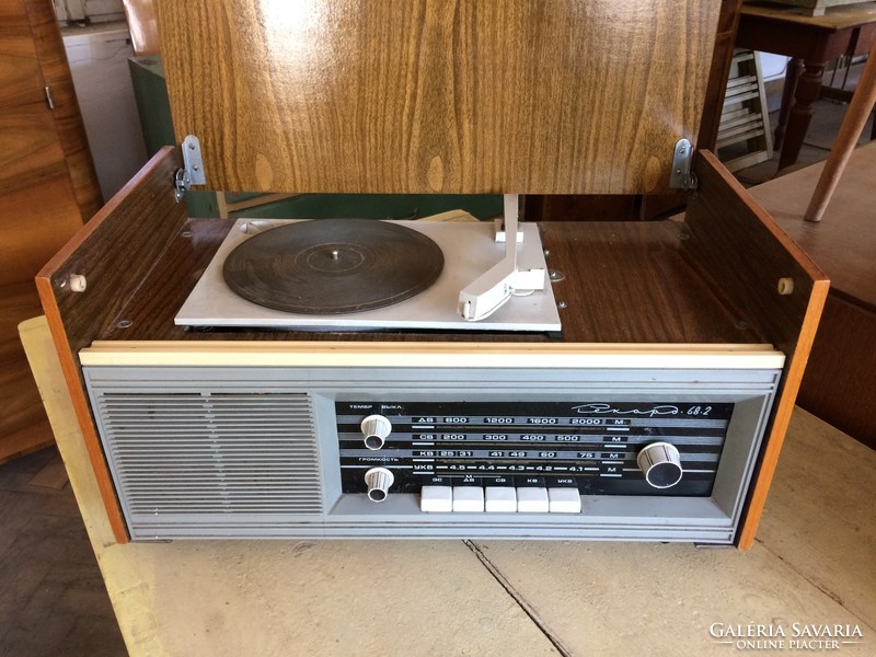 Old retro wooden box record player radio