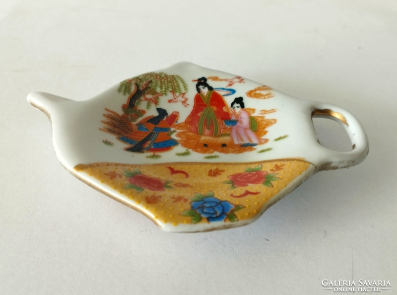 Hand painted oriental porcelain tea filter holder
