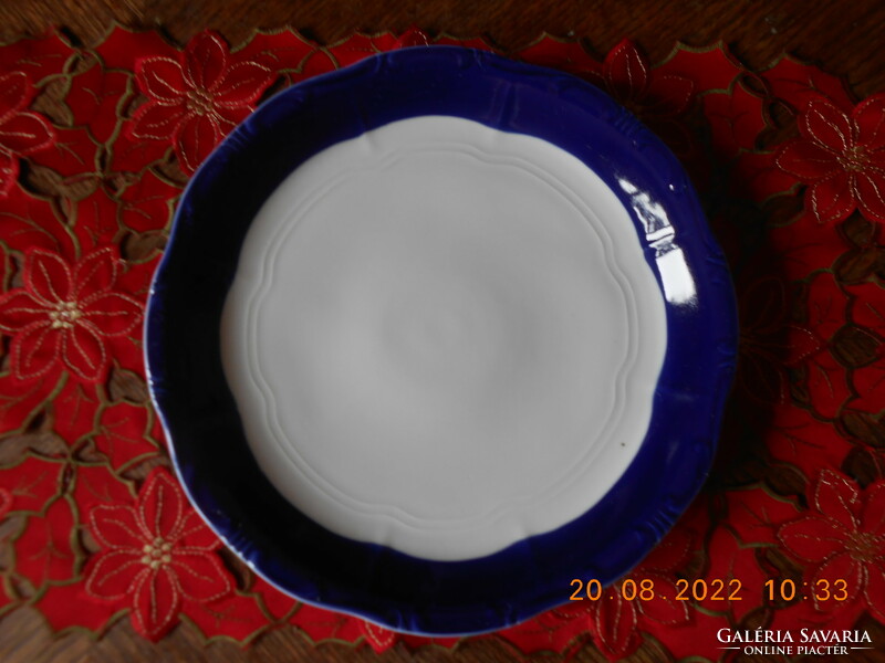 Zsolnay pompadour cake plate with basic glaze
