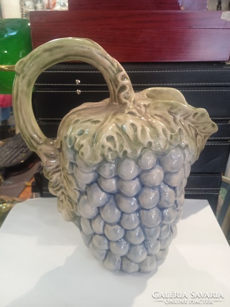 Ceramic spout, vine-shaped, 25 cm high beauty.