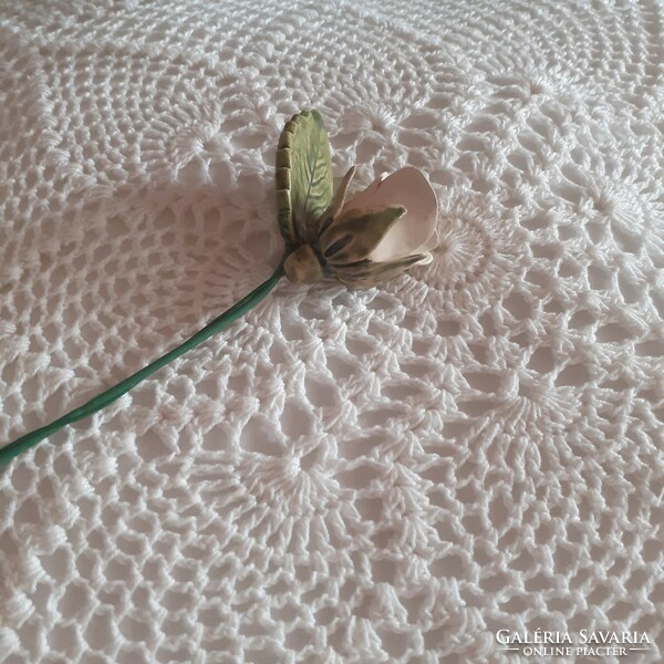 1 Thread natural ceramic rose with ceramic leaf