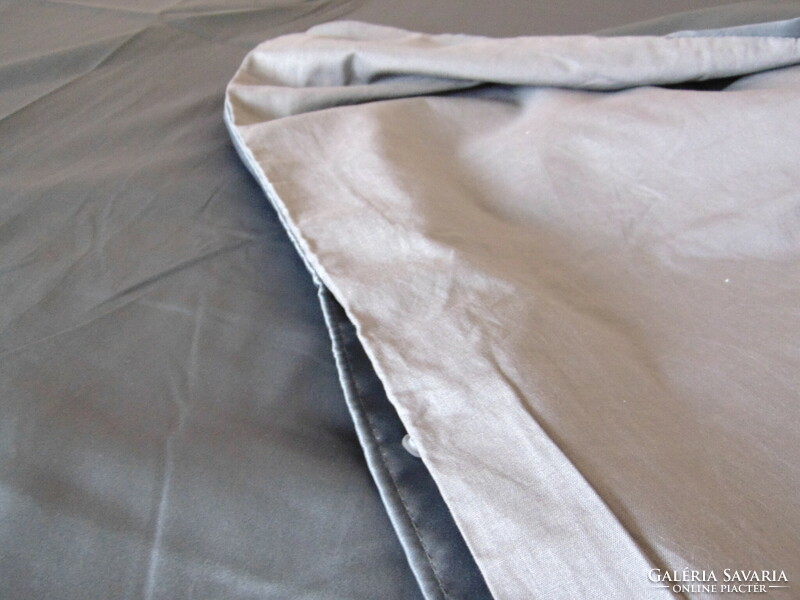 Elegant silk duvet cover