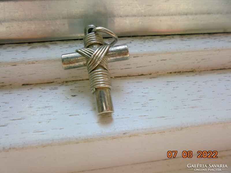 Wire wrapped cross pendant