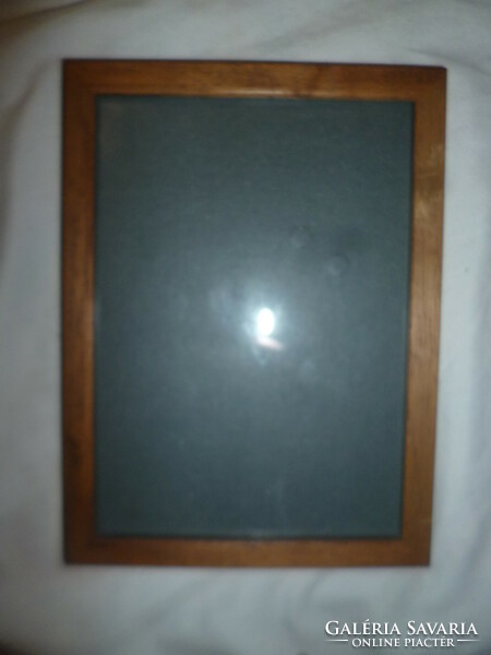 Supportive wooden picture frame