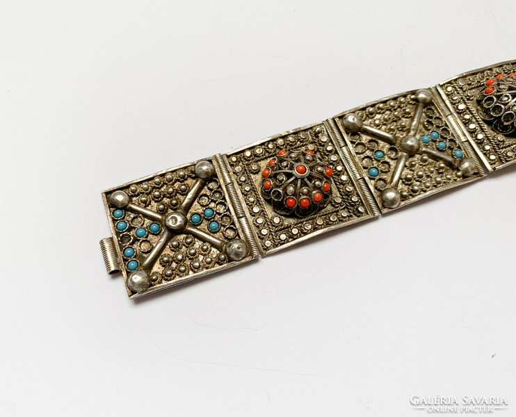 Old, massive oriental silver bracelet.