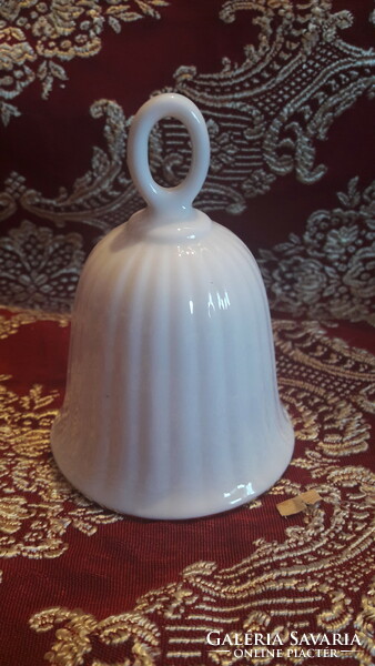 Madame Tussaud's porcelán csengő (M2905)