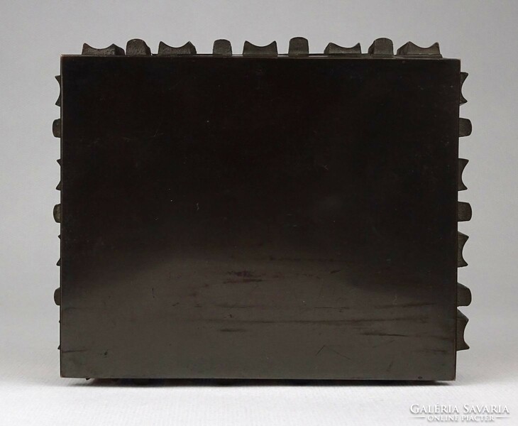 1F900 Fabetétes bronzírozott retro iparművészeti ötvösmunka fém doboz 2 fakkos