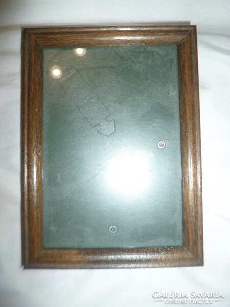 Small supporting wooden picture frame