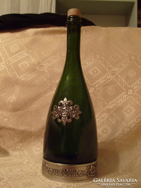 Ezüstözött aljú smaragd zöld  üveg díszes palack  kiöntő + dugójával eladó 33 cm ritkaság