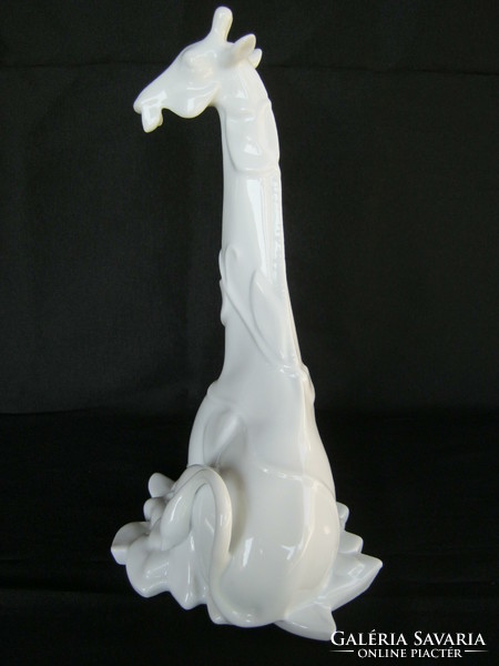 White porcelain giraffe from Hollóháza