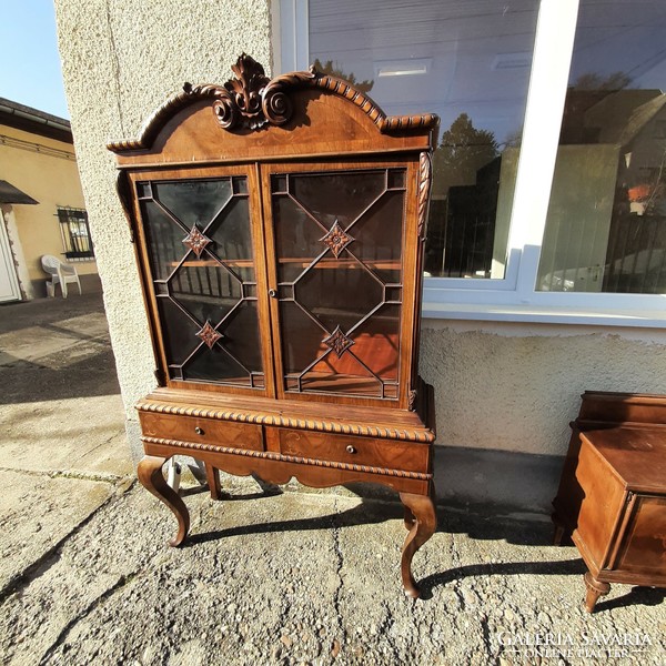 Gyönyörű antik vitrines fiókos szekrény