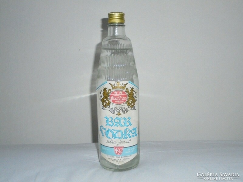Retro Rucona Presov Bar Vodka Czechoslovakia Liquor Glass Bottle - 1970s - Unopened