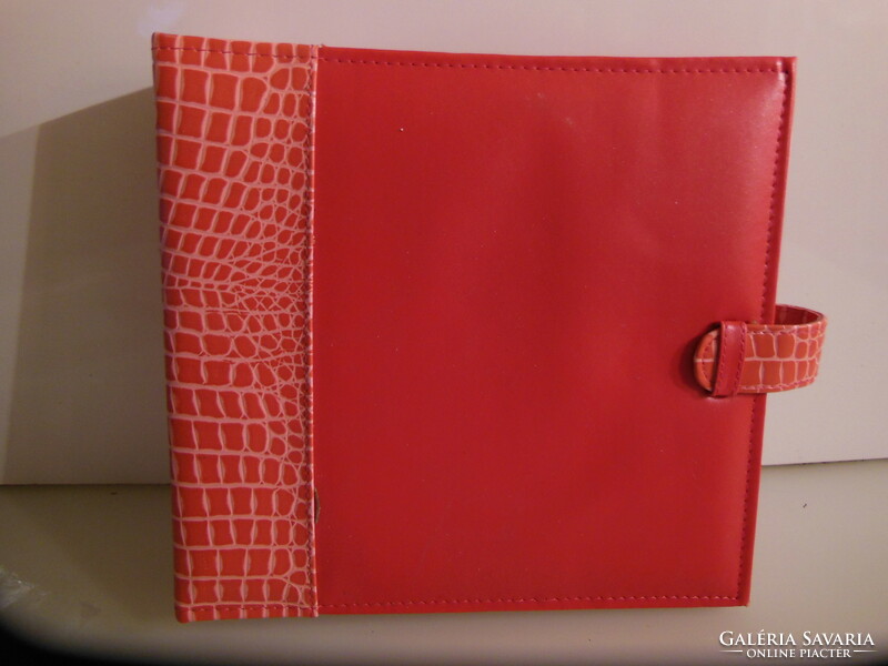 Photo album - 23 x 22 x 6 cm - dark red - artificial leather - unused