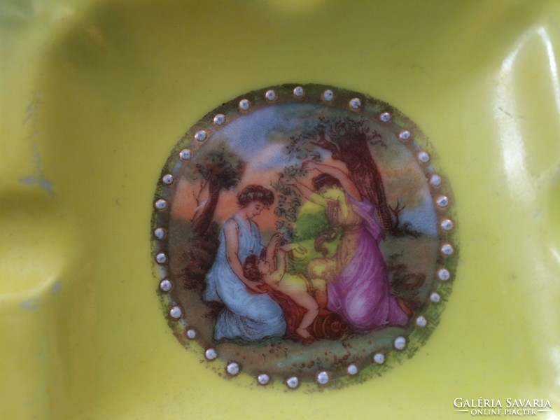Antik Schwarzenbach sárga jelenetes porcelán tálka, hamutál