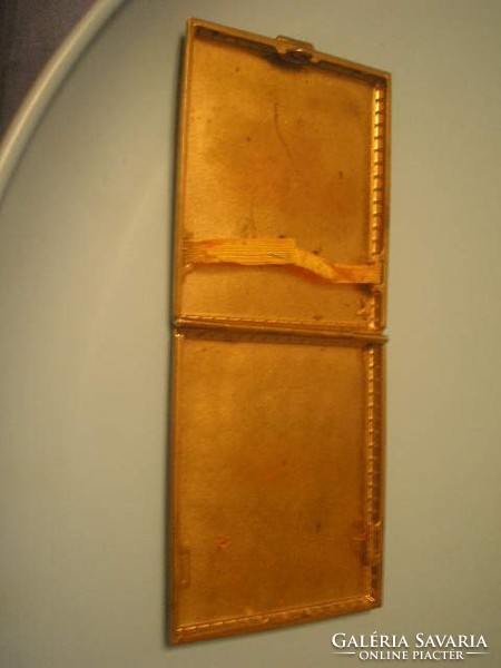 U8 golden old cigarette case