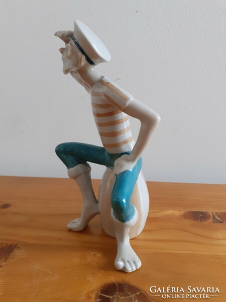Drasche porcelán Matróz figura