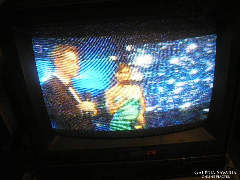 Retro Tv újszerű GOLD STAR nyaralóból 1975 eredeti plexi képernyővédővel keveset használt