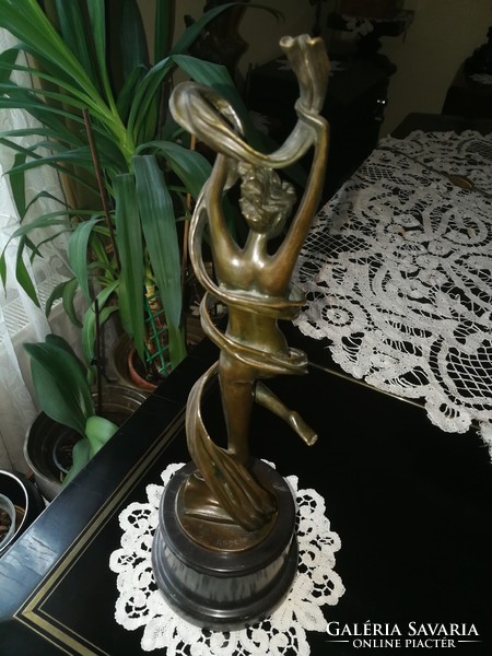 Angelo - nude female bronze statue dancing with a ribbon