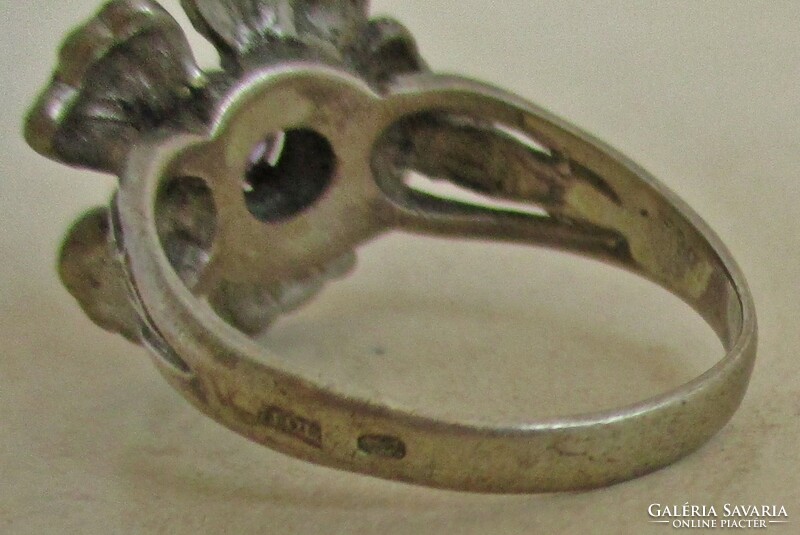 Beautiful antique amethyst marcasite margarita silver ring
