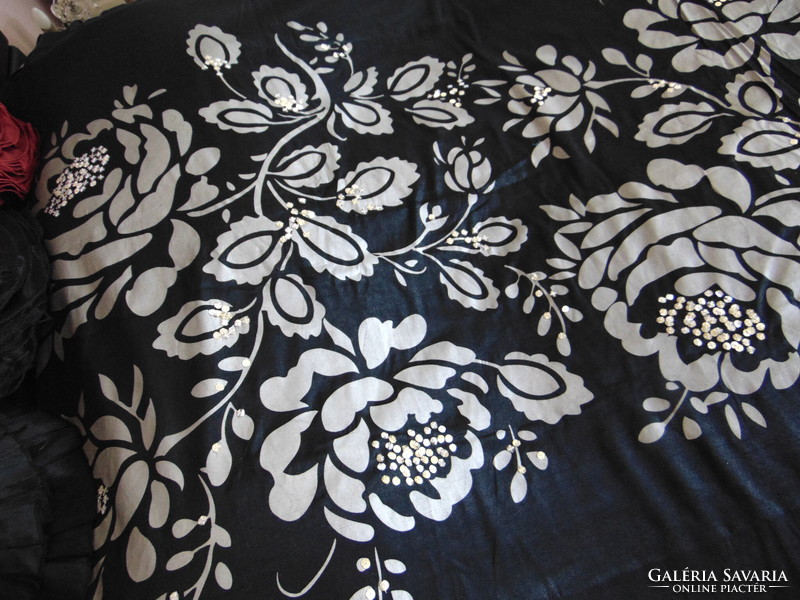 Elegant silk duvet cover