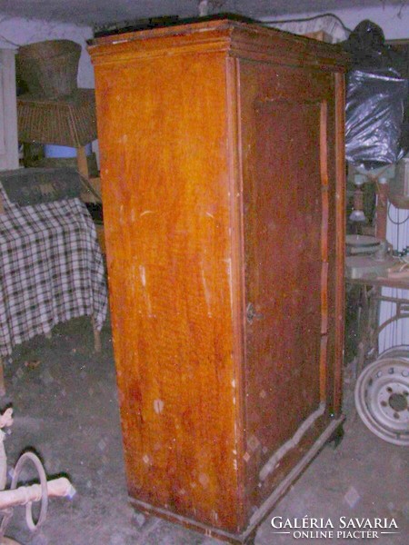 Antique flodered peasant wardrobe