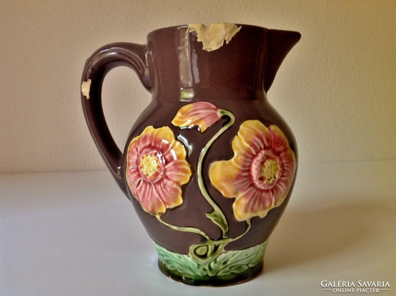 Majolica jug - with damages!