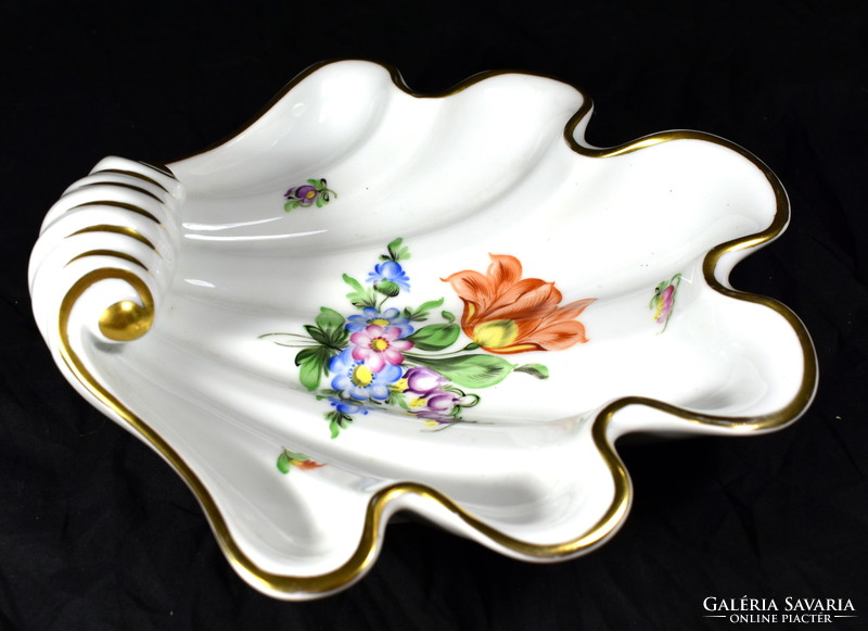 Herend shell-shaped serving bowl - centerpiece