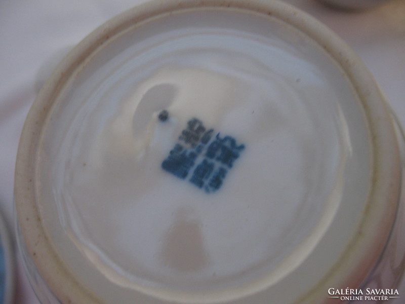 Japán lótuszvirágos kék-fehér fedeles, szűrős teás bögre