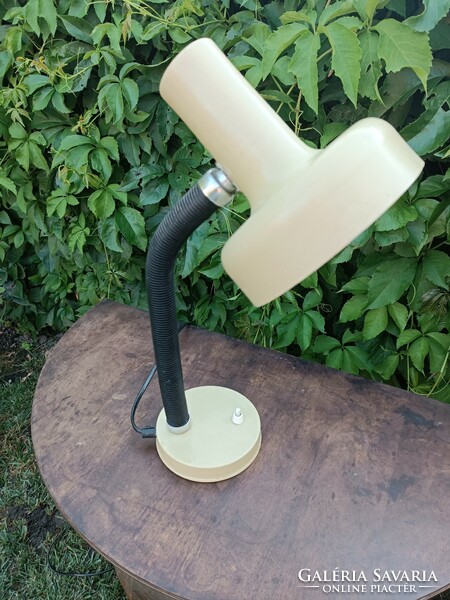 Retro table lamp