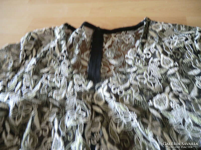 Retro lace blouse black and gold in large size