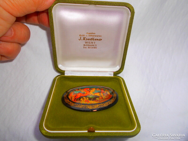 Russian meticulous hand-painted lacquer brooch in original gift box