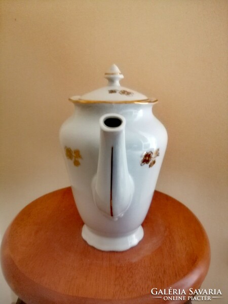 Porcelain tea pouring olympia