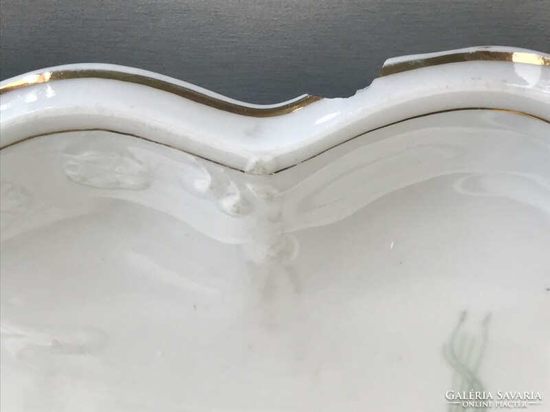 Szecessziós porcelán kínálótál kézzel festett lóhere mintával, 40 x 28 cm