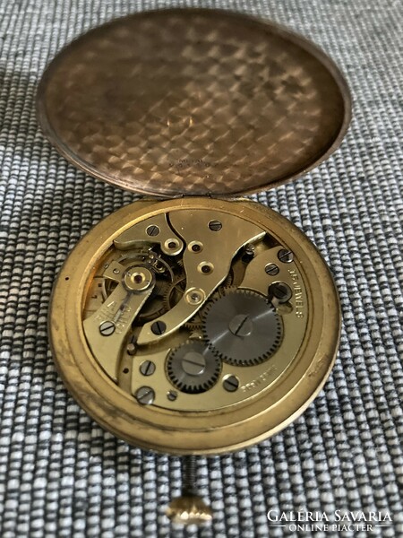 Antique pocket watch structure