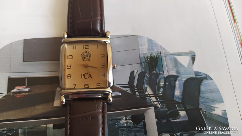 (K) (fq12) pca armani style watch