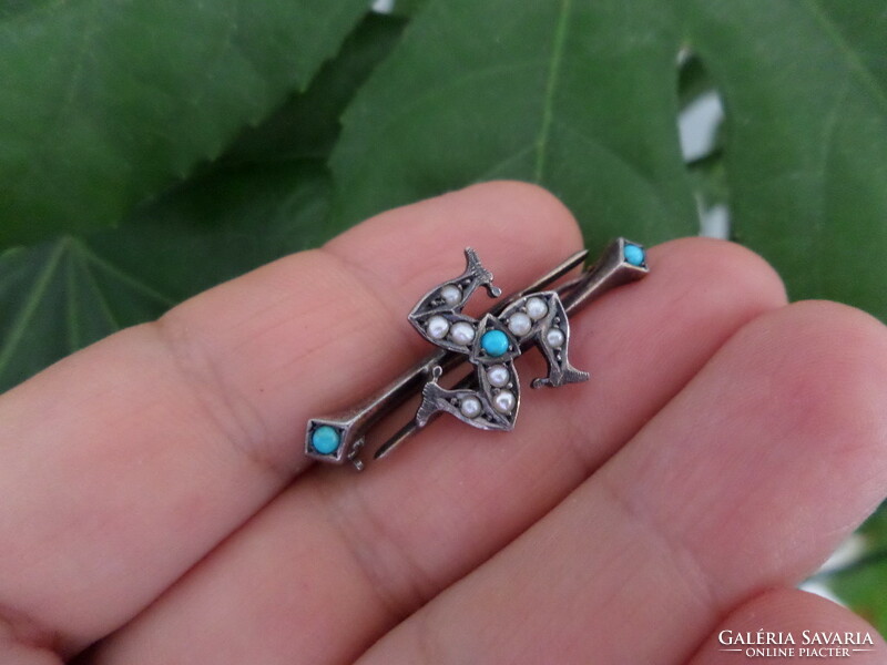 Antique silver pin / brooch with turquoise colored glass stones and small pearls