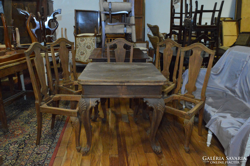Antique baroque table + 6 chairs