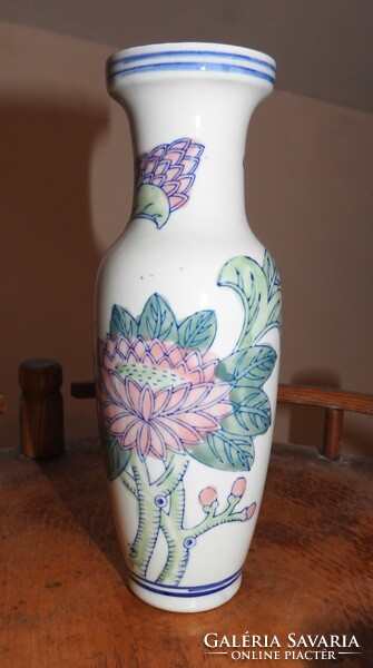 Kínai lótuszvirág mintás porcelán váza