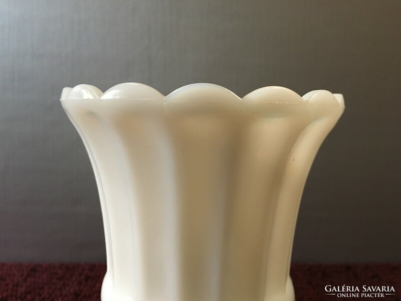 Large white chalcedony glass goblets! Flawless!!!