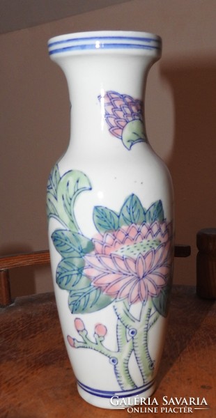 Kínai lótuszvirág mintás porcelán váza