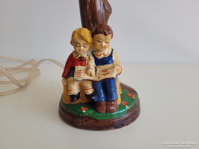 Régi vintage figurális asztali lámpa éjjelilámpa tanuló kisfiú és kislány