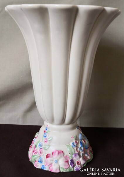Dt/098 - clarice cliff newport pottery, funnel vase with ribbed walls