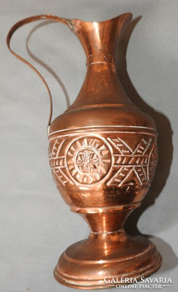 Copper carafe with pattern - spout