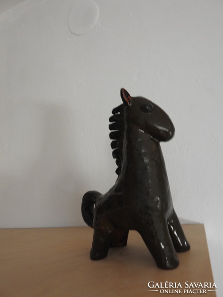 Pál Ferenc horse (pf) ceramic statue foal