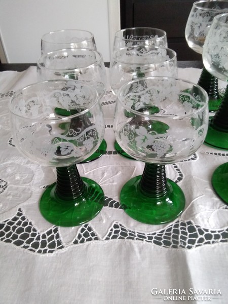 Wine glasses with French luminarc green base, acid-etched grape pattern!